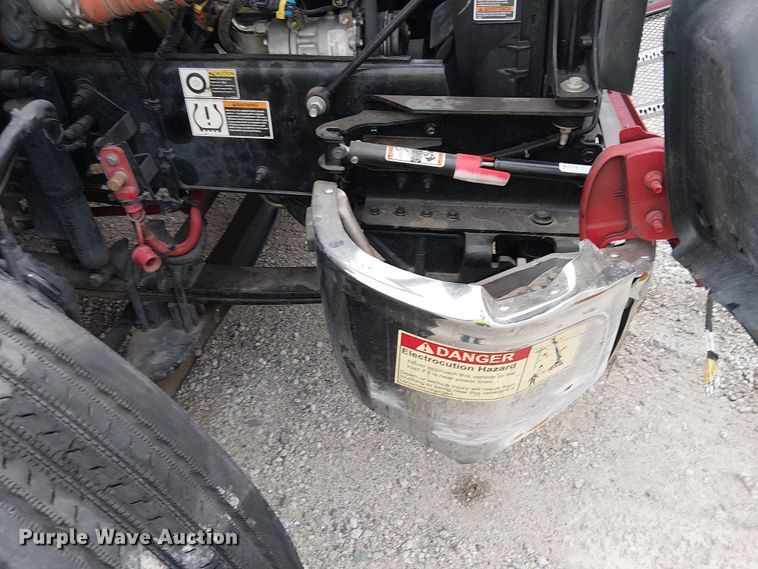 image for item YA1880 2023 Peterbilt 200 utility / service truck