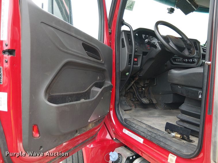 image for item YA1880 2023 Peterbilt 200 utility / service truck