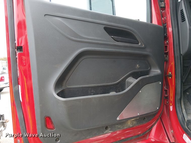 image for item YA1880 2023 Peterbilt 200 utility / service truck