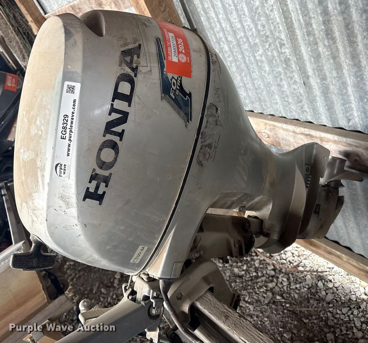 image for item EG8329 2007 Honda outboard boat motor
