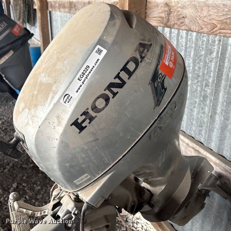 image for item EG8329 2007 Honda outboard boat motor