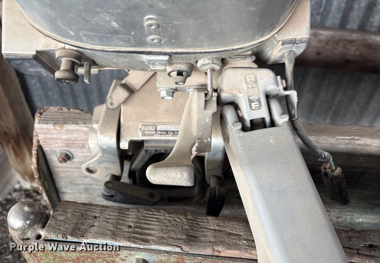 image for item EG8329 2007 Honda outboard boat motor