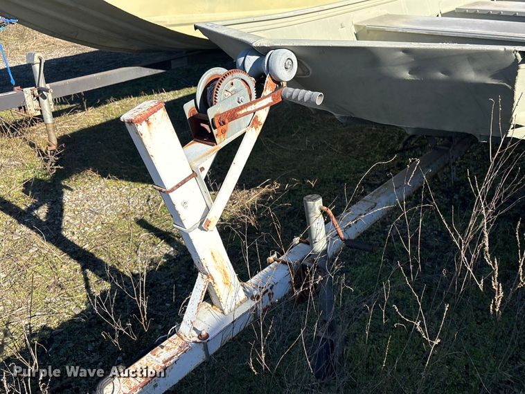 image for item EG8334 DuraCraft boat