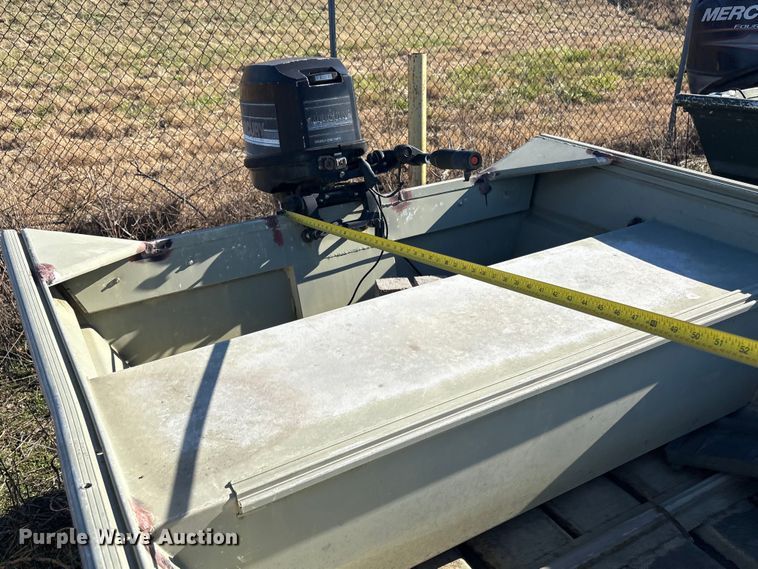 image for item EG8334 DuraCraft boat