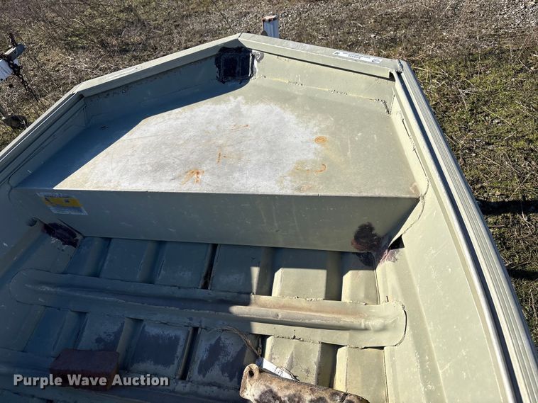 image for item EG8334 DuraCraft boat