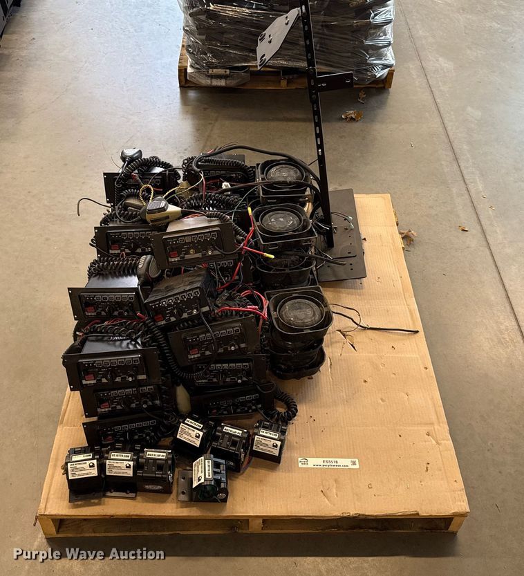 image for item ES5518 Police equipment