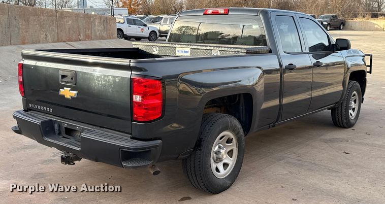 image for item ES5526 2018 Chevrolet Silverado 1500 Ext. Cab pickup truck