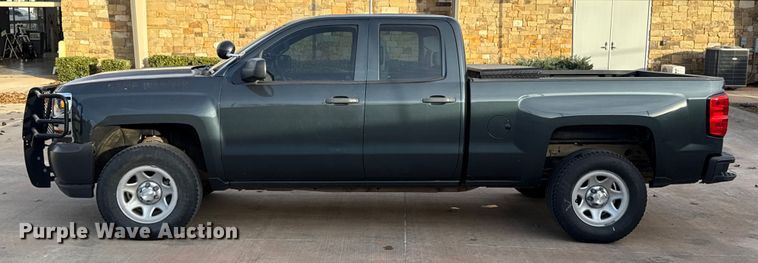 image for item ES5526 2018 Chevrolet Silverado 1500 Ext. Cab pickup truck