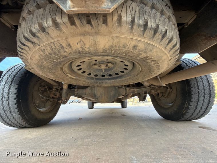 image for item ES5526 2018 Chevrolet Silverado 1500 Ext. Cab pickup truck