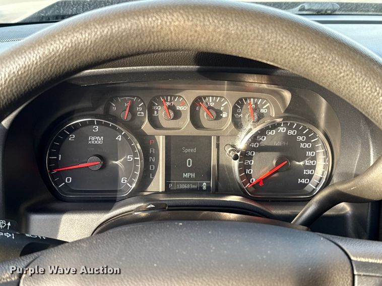 image for item ES5526 2018 Chevrolet Silverado 1500 Ext. Cab pickup truck