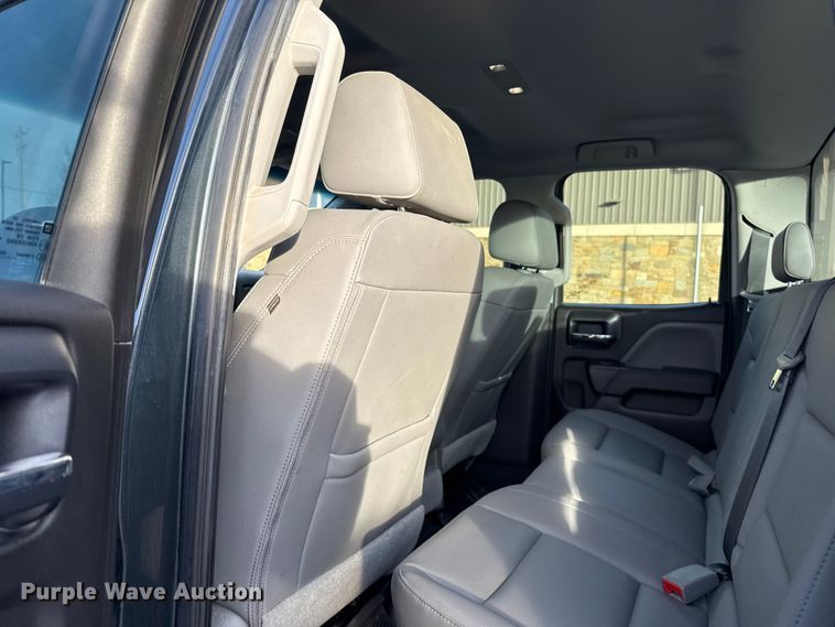 image for item ES5526 2018 Chevrolet Silverado 1500 Ext. Cab pickup truck