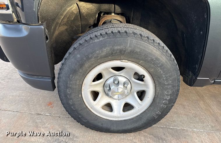 image for item ES5526 2018 Chevrolet Silverado 1500 Ext. Cab pickup truck