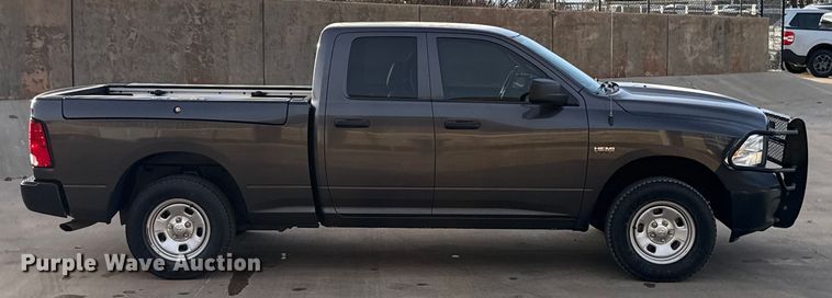 image for item ES5527 2019 RAM 1500 Ext. Cab pickup truck