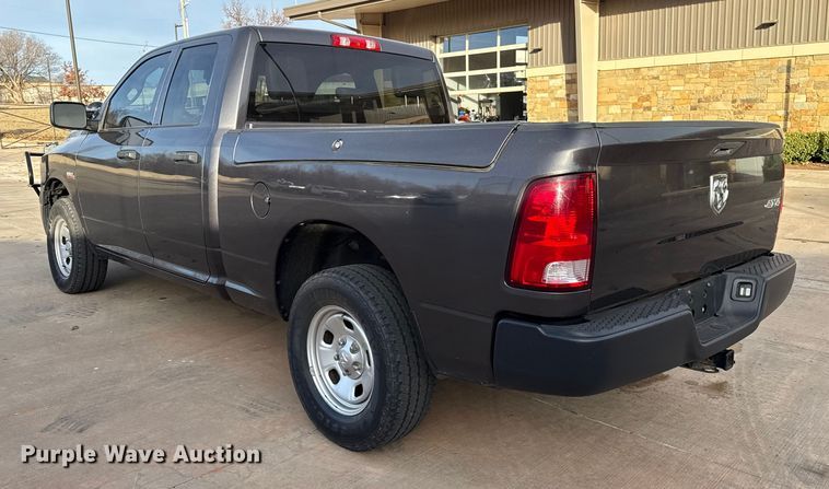 image for item ES5527 2019 RAM 1500 Ext. Cab pickup truck