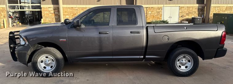 image for item ES5527 2019 RAM 1500 Ext. Cab pickup truck