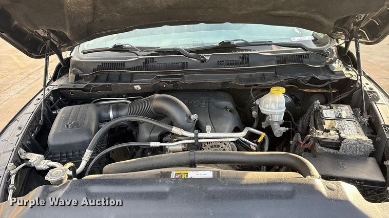 image for item ES5527 2019 RAM 1500 Ext. Cab pickup truck