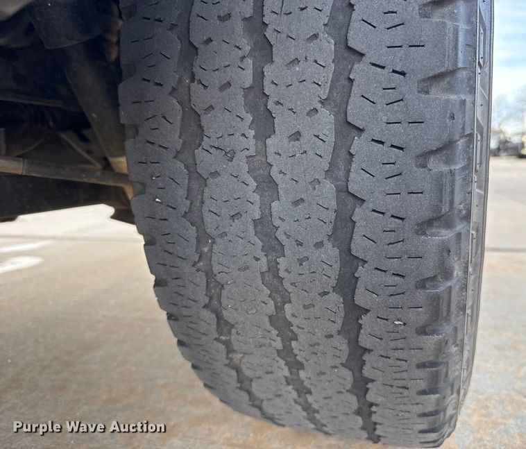 image for item ES5527 2019 RAM 1500 Ext. Cab pickup truck