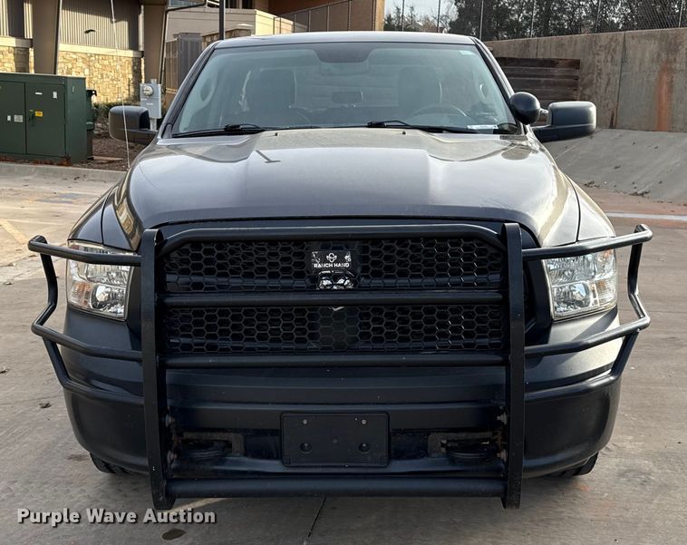 image for item ES5528 2019 RAM 1500 Ext. Cab pickup truck