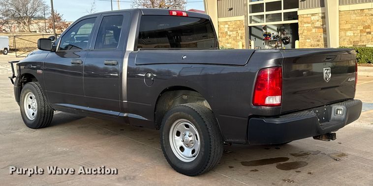 image for item ES5528 2019 RAM 1500 Ext. Cab pickup truck