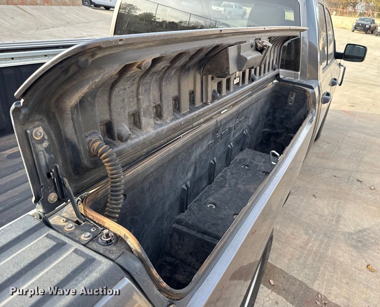 image for item ES5528 2019 RAM 1500 Ext. Cab pickup truck