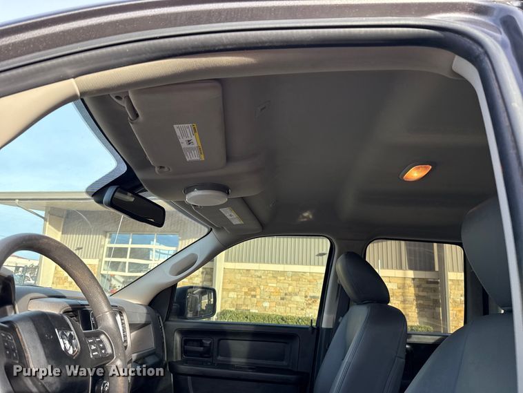 image for item ES5528 2019 RAM 1500 Ext. Cab pickup truck