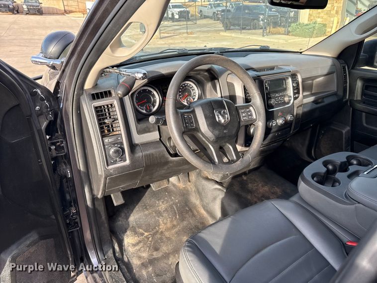 image for item ES5528 2019 RAM 1500 Ext. Cab pickup truck