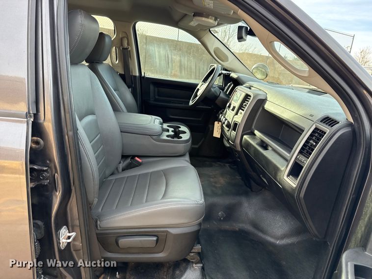 image for item ES5528 2019 RAM 1500 Ext. Cab pickup truck