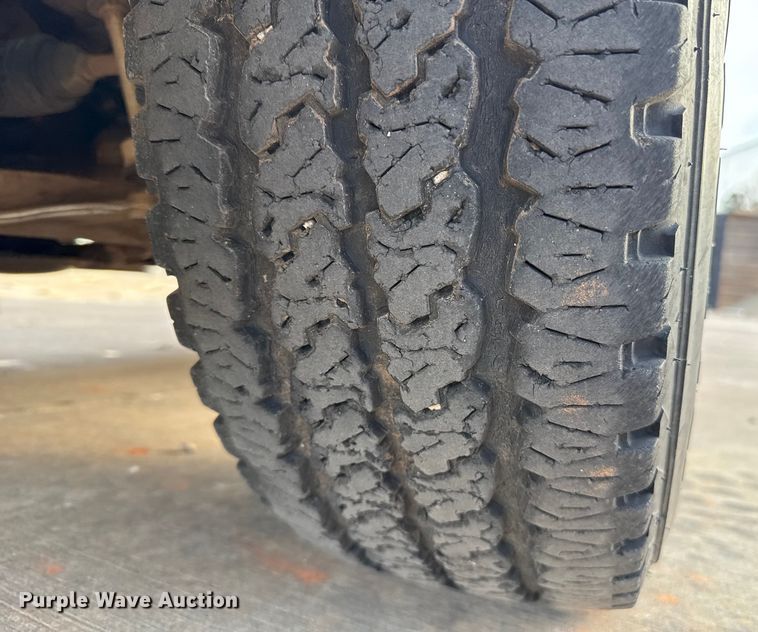 image for item ES5528 2019 RAM 1500 Ext. Cab pickup truck