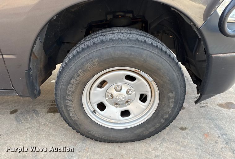 image for item ES5528 2019 RAM 1500 Ext. Cab pickup truck