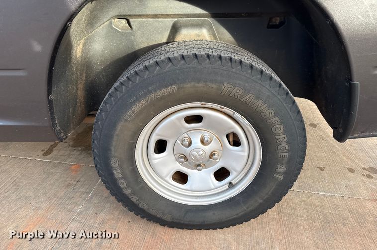 image for item ES5528 2019 RAM 1500 Ext. Cab pickup truck