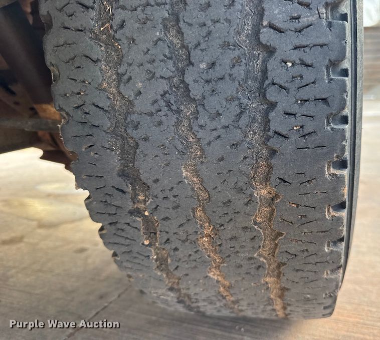 image for item ES5528 2019 RAM 1500 Ext. Cab pickup truck