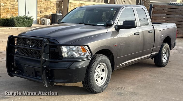 image for item ES5529 2019 RAM 1500 Ext. Cab pickup truck