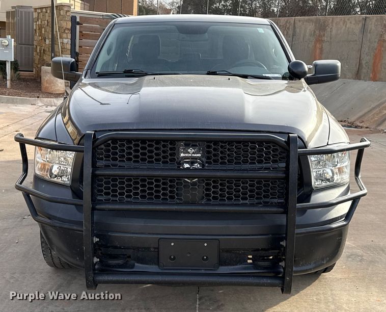 image for item ES5529 2019 RAM 1500 Ext. Cab pickup truck