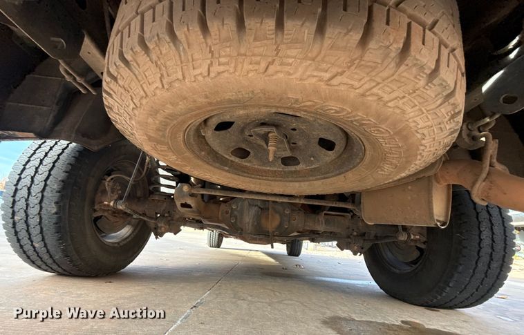 image for item ES5529 2019 RAM 1500 Ext. Cab pickup truck