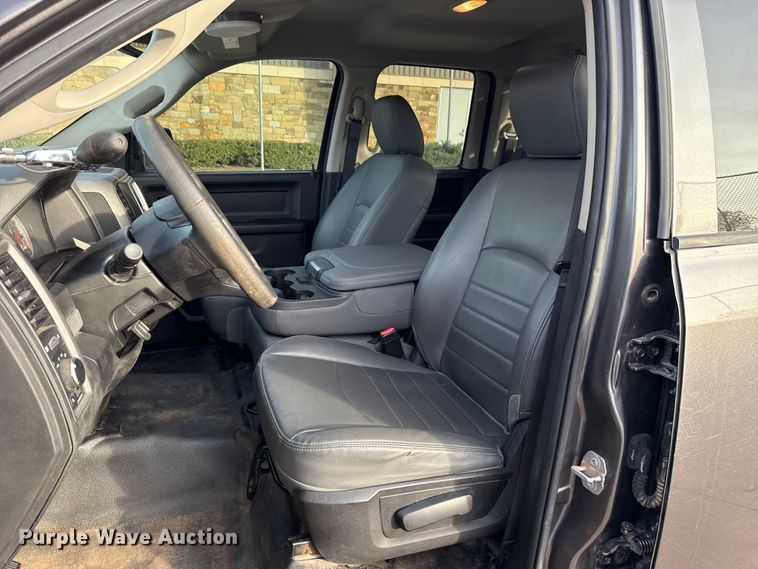 image for item ES5529 2019 RAM 1500 Ext. Cab pickup truck