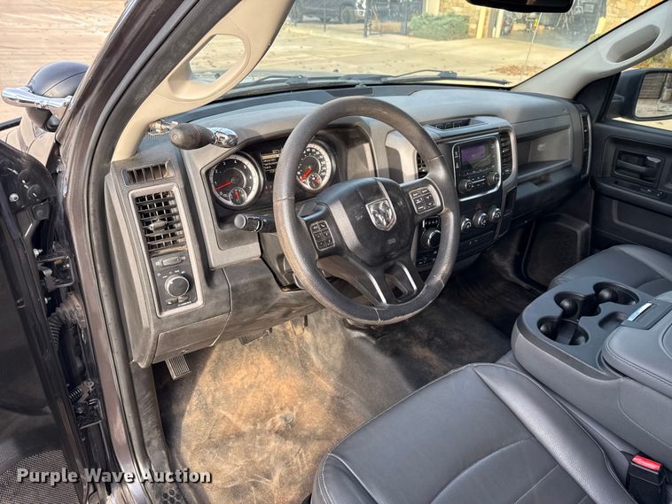 image for item ES5529 2019 RAM 1500 Ext. Cab pickup truck