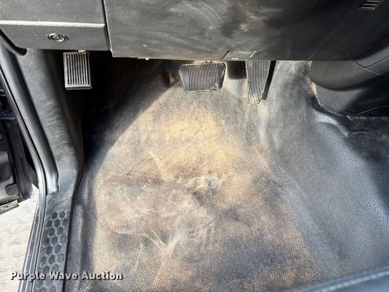 image for item ES5529 2019 RAM 1500 Ext. Cab pickup truck