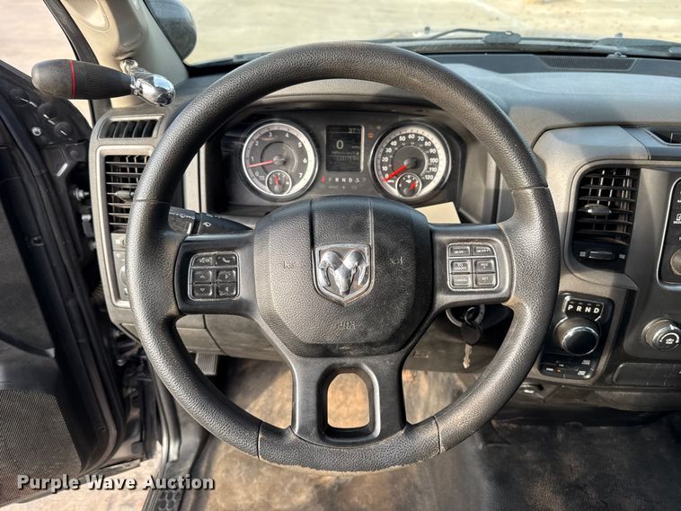 image for item ES5529 2019 RAM 1500 Ext. Cab pickup truck