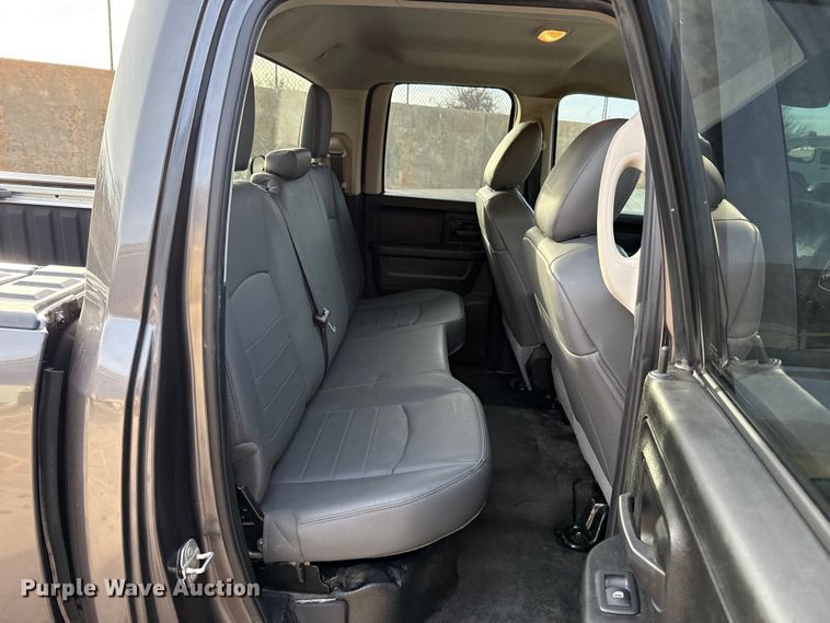 image for item ES5529 2019 RAM 1500 Ext. Cab pickup truck