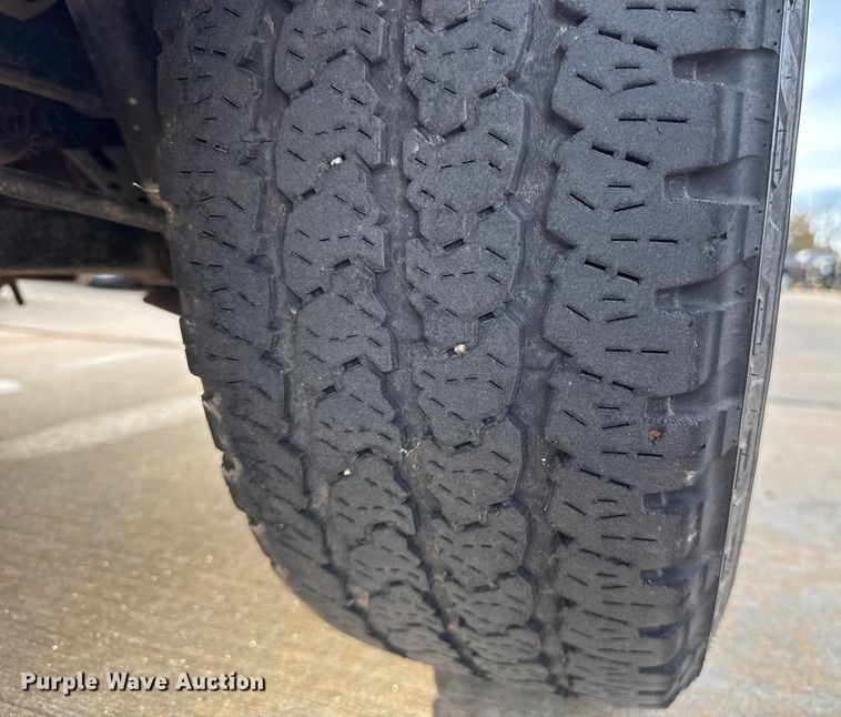 image for item ES5529 2019 RAM 1500 Ext. Cab pickup truck