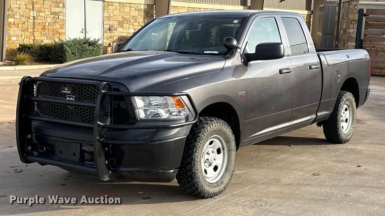 image for item ES5530 2020 RAM 1500 Ext. Cab pickup truck