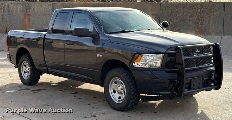 image for item ES5530 2020 RAM 1500 Ext. Cab pickup truck