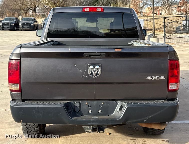 image for item ES5530 2020 RAM 1500 Ext. Cab pickup truck