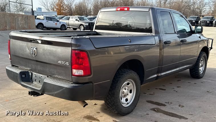 image for item ES5530 2020 RAM 1500 Ext. Cab pickup truck