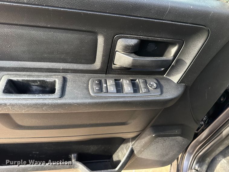 image for item ES5530 2020 RAM 1500 Ext. Cab pickup truck