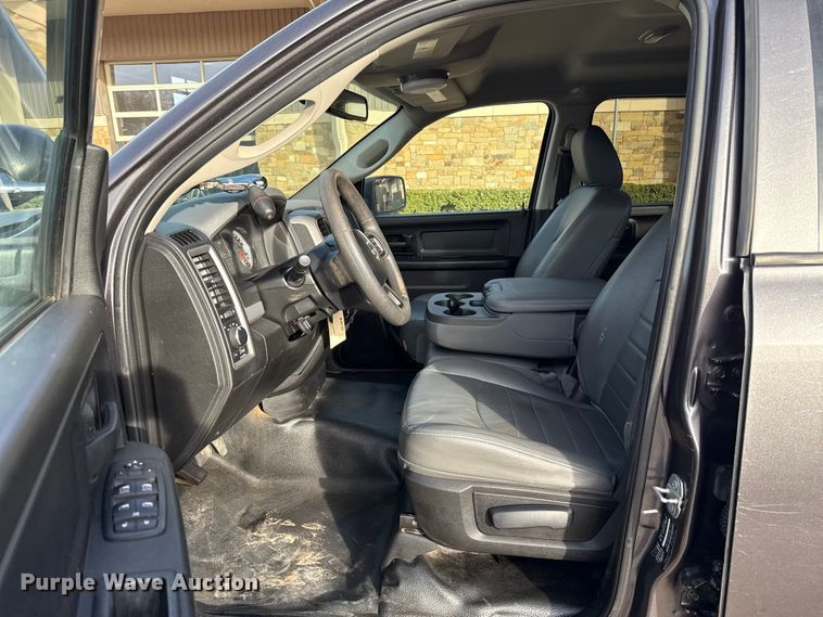 image for item ES5530 2020 RAM 1500 Ext. Cab pickup truck