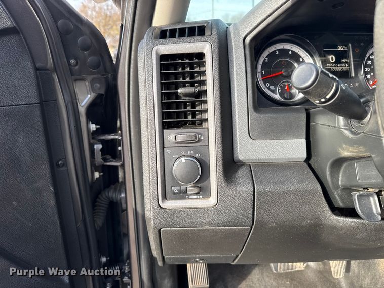 image for item ES5530 2020 RAM 1500 Ext. Cab pickup truck