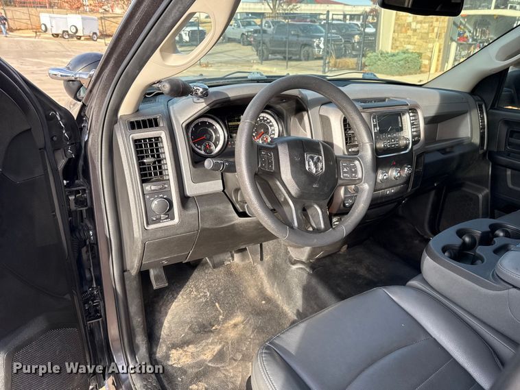 image for item ES5531 2019 RAM 1500 Ext. Cab pickup truck