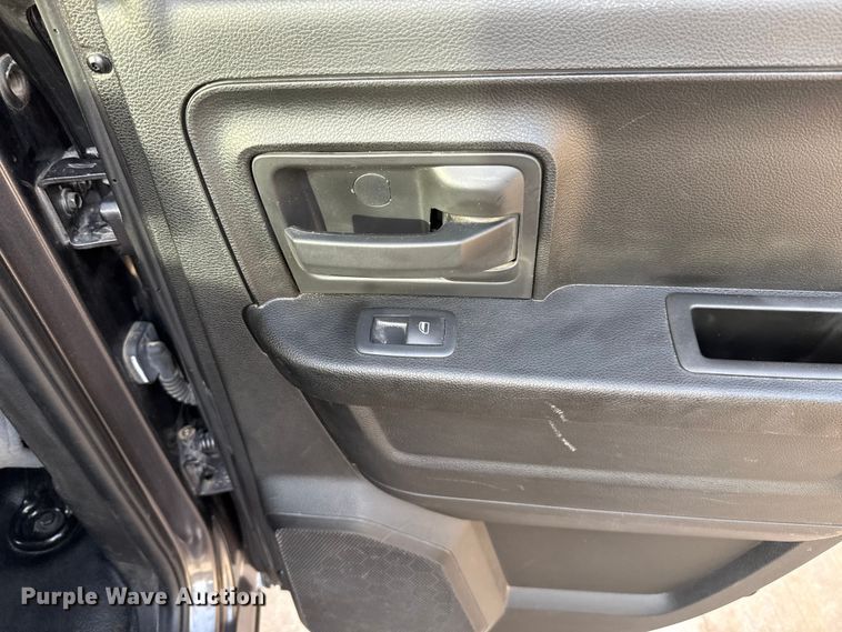 image for item ES5531 2019 RAM 1500 Ext. Cab pickup truck