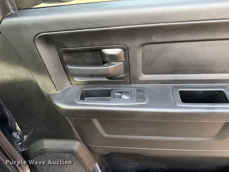 image for item ES5531 2019 RAM 1500 Ext. Cab pickup truck